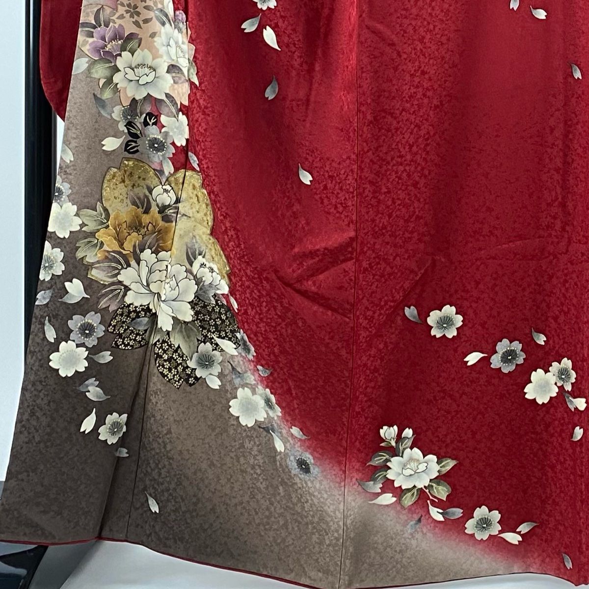 振袖フルセット袷 牡丹 桜 箔 金彩 赤 正絹 秀品 振袖 赤系 牡丹 桜 金彩 正絹