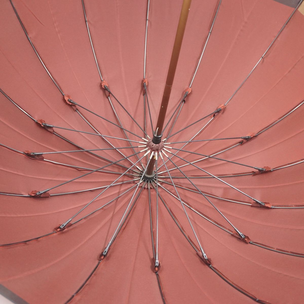 値下げ【未使用品】モンブランヤマグチ　16本骨傘　花柄 モンブランヤマグチ ほぐし織 窓～Dante （長傘⁄カーボン骨）*即納でき