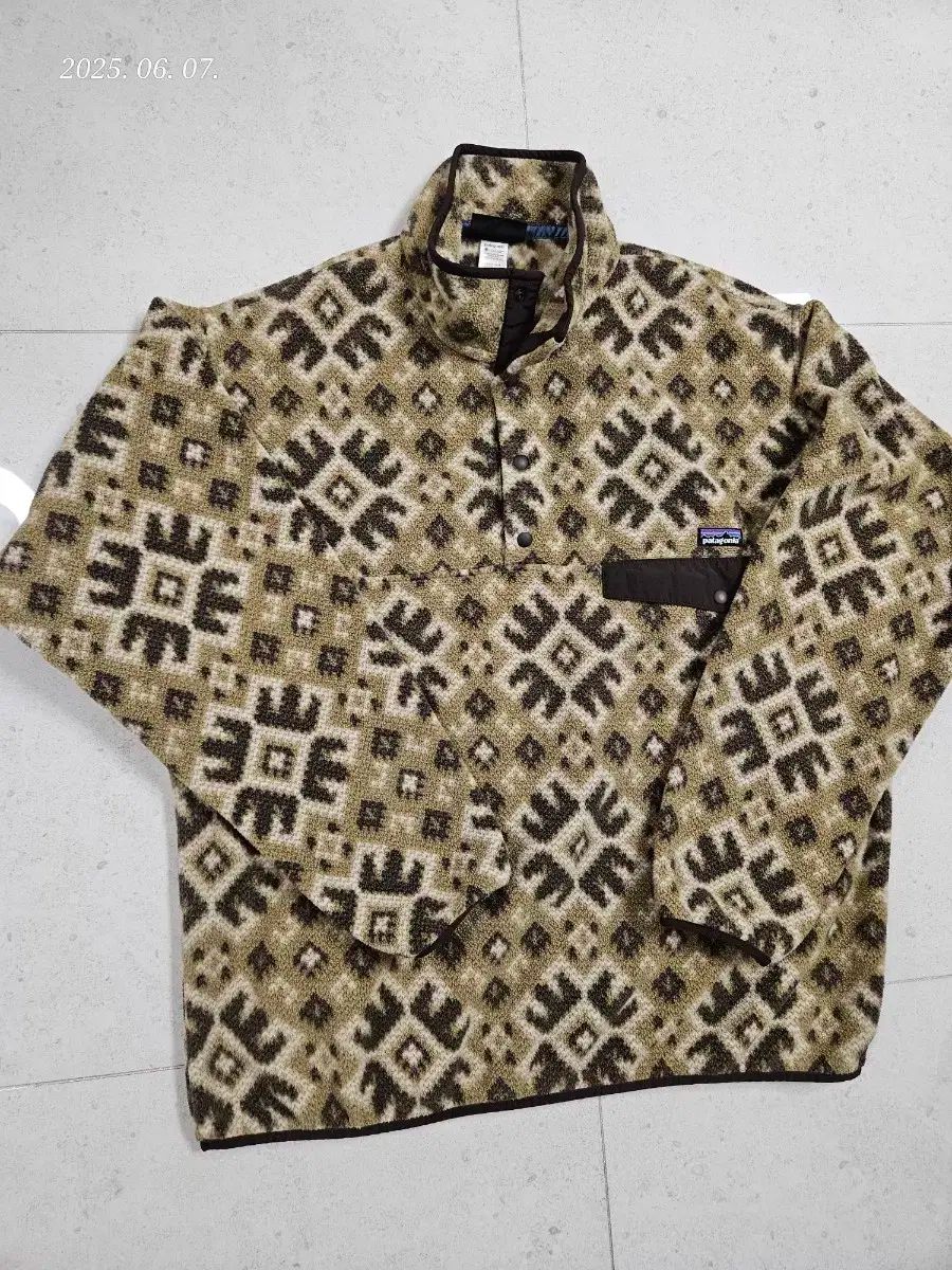 patagonia パタゴニア Synchilla シンチラ xl 14 年 オーロラ