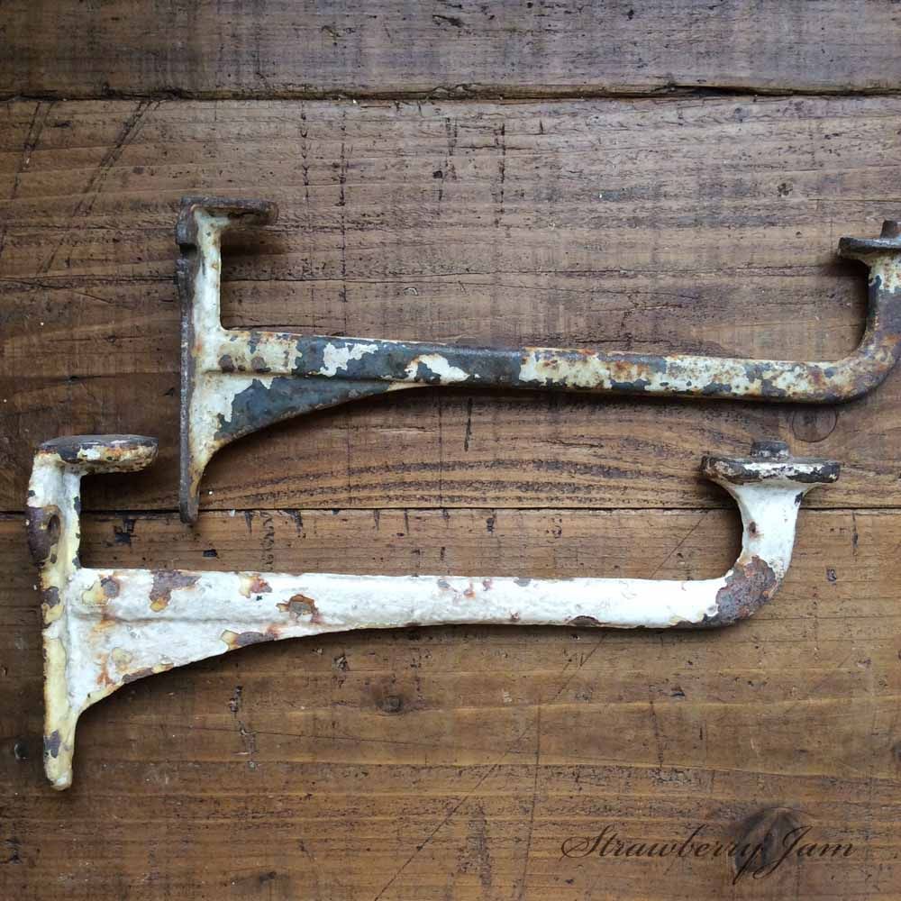 L2504-746 英国アンティーク アイアン シェルフ 棚受け DIY 棚 2個 