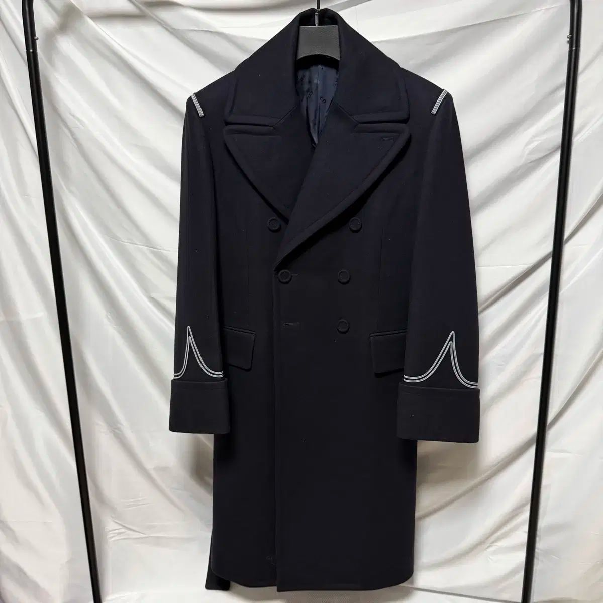 S 級 48 ディオール パイピング ベルト コート ブラック
