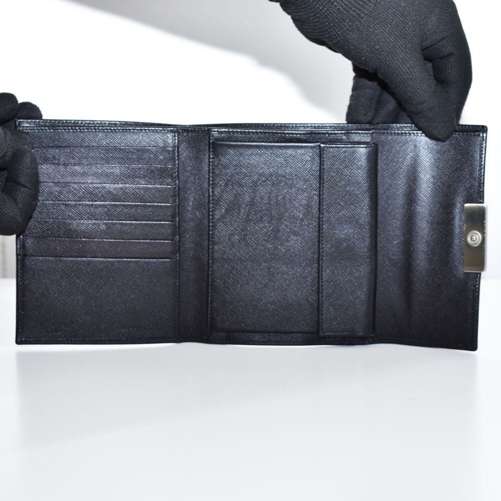 3つ折り サフィアーノ