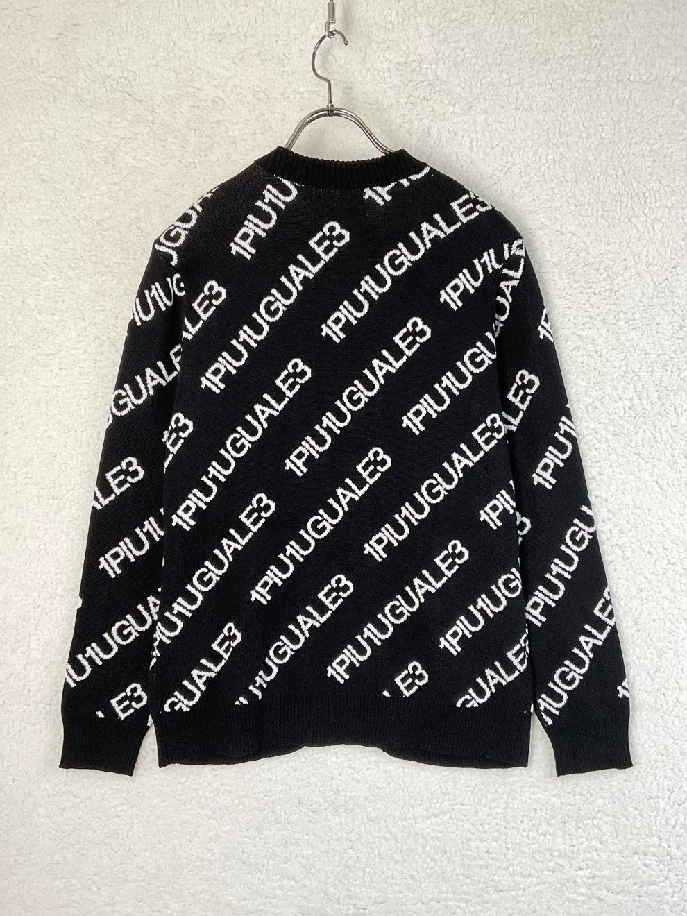 未使用 1piu1uguale3 ウノピゥウ 6 ブラック BUTTONLESS CARDIGAN 