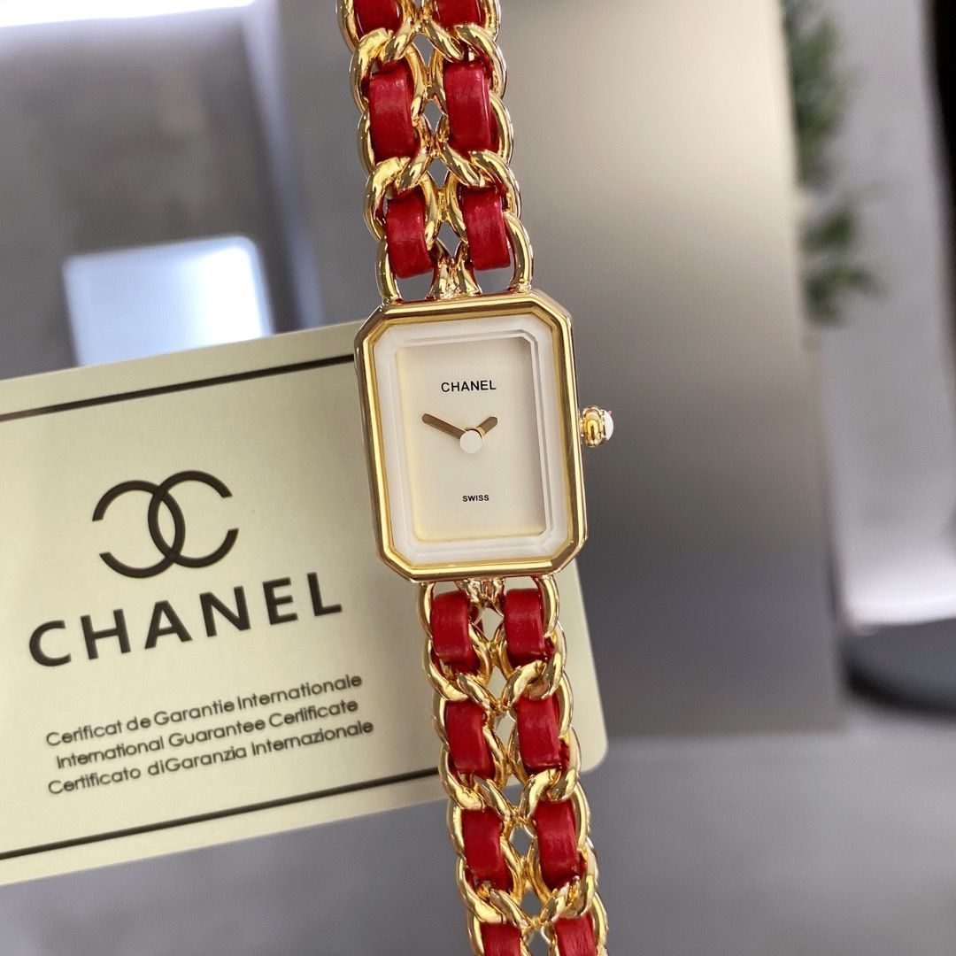 CHANEL シャネル プレミエール レディース腕時計 26.1x20mm