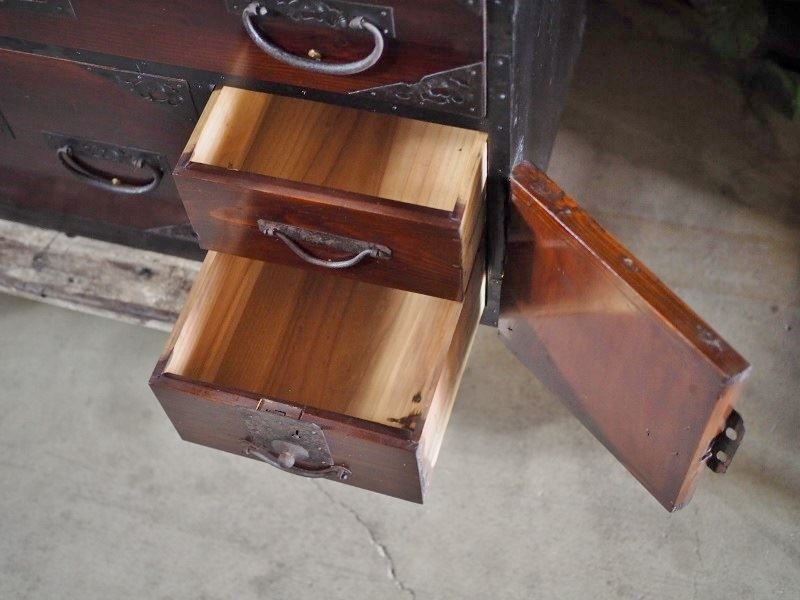 佐渡衣装箪笥 時代箪笥 上下セット 明治～大正時代 古録展 品番S10782 USTAUSTRALIA_COM_AU