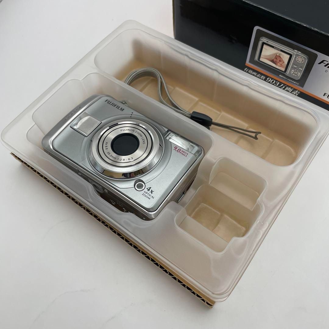 FUJIFILM FinePix A900 FX-A900GM コンパクトデジカメ 富士フイルム 単