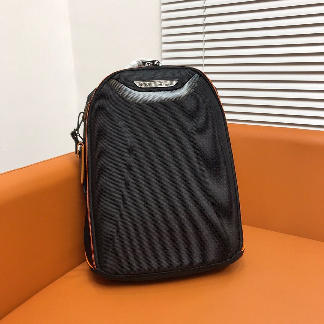 TUMI  トゥミ MCLAREN ヴェロシティ バックパックブラック