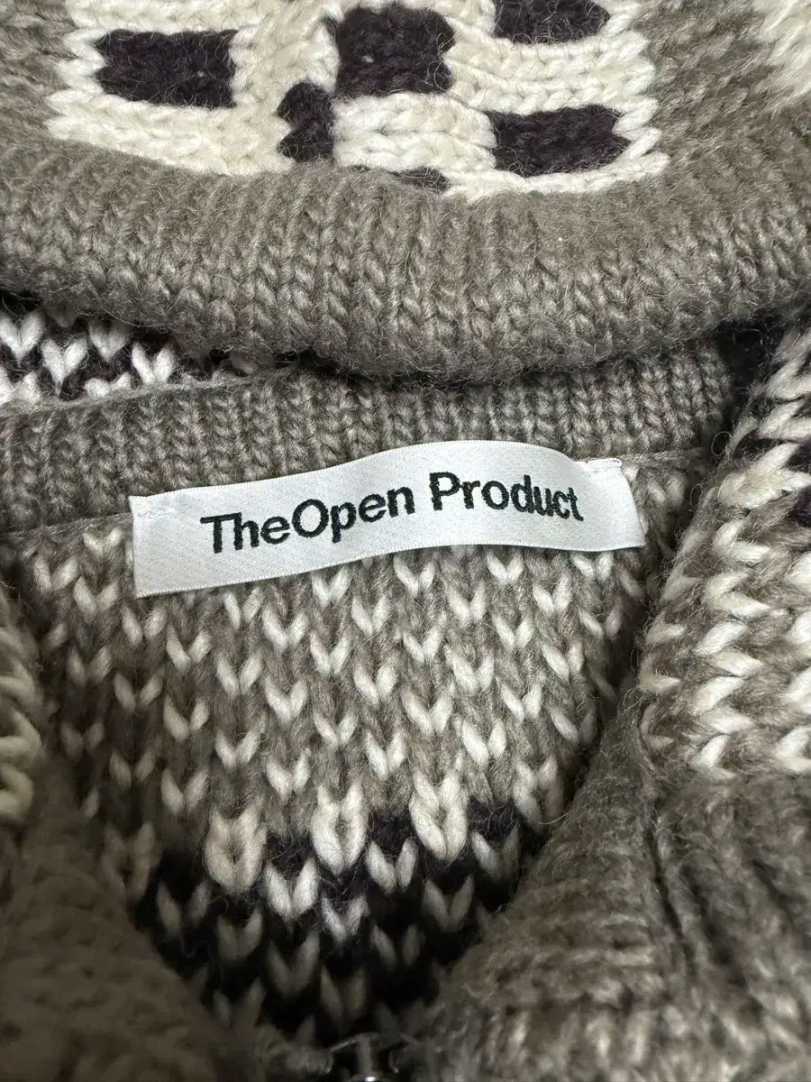 ザオープンプロダクト ニットフッドジップアップ