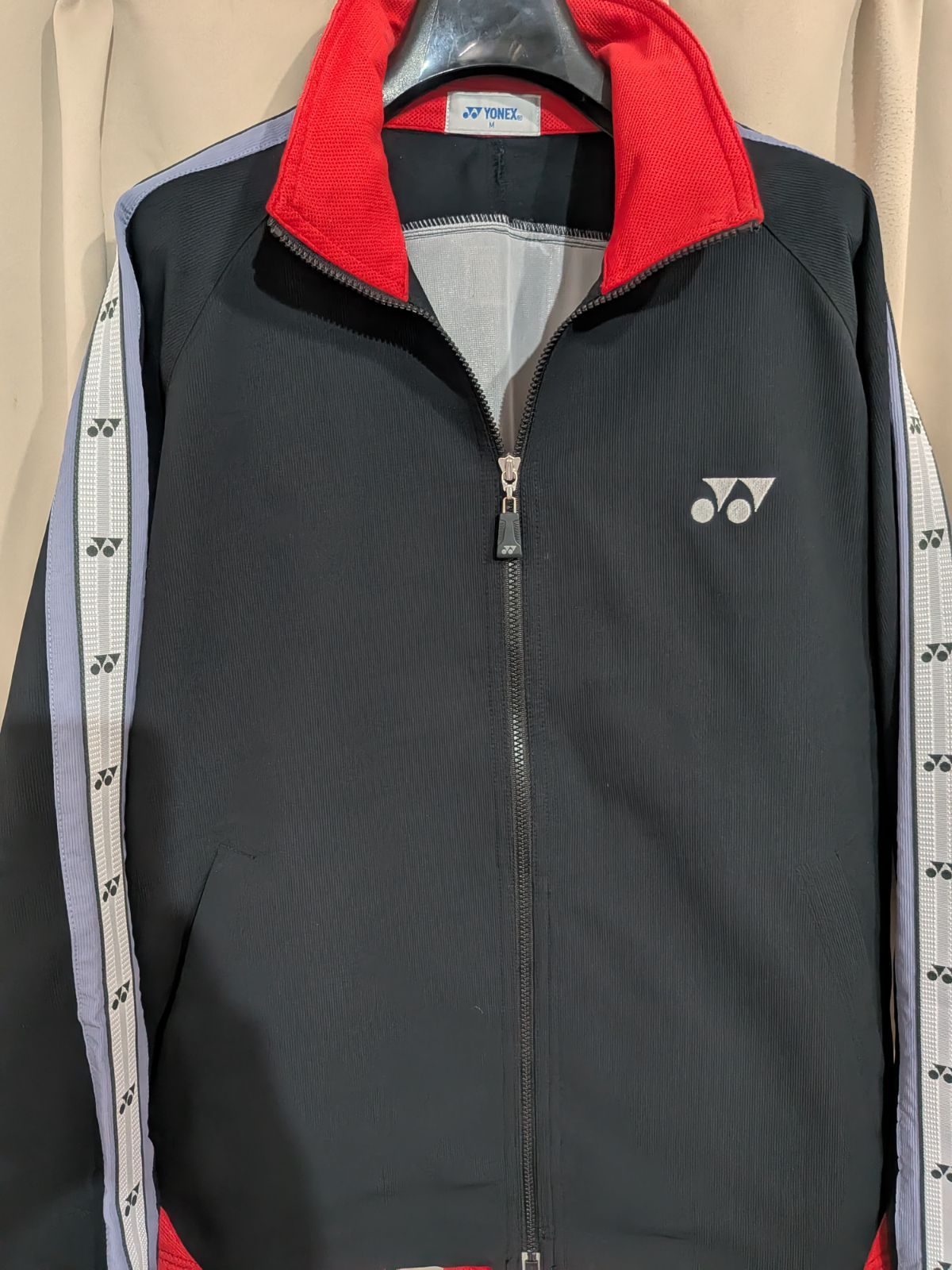 YONEX フード付きウォームアップジャケット グレー/ブラック