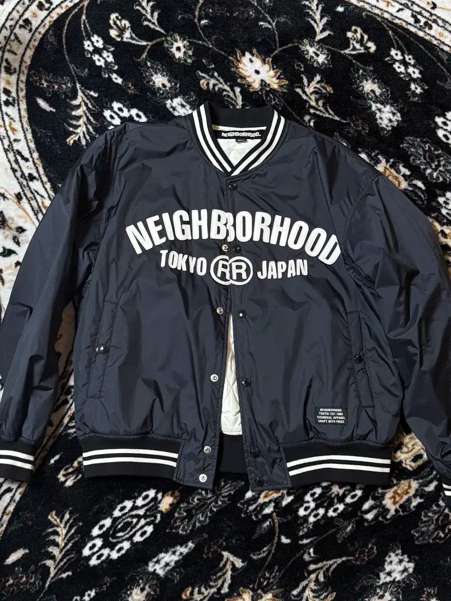 定価5.5万円【極美品】NEIGHBORHOOD スタジャン サイズM 定価5.5万円【極美品】NEIGHBORHOOD スタジャン サイズM スタジャンの