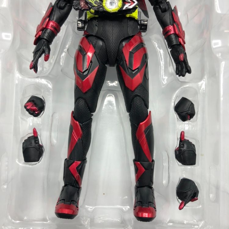 SHFiguarts 仮面ライダーゼロワン ヘルライジングホッパー中古 中古】バンダイ S.H.Figuarts 仮面ライダーゼロワン ヘル