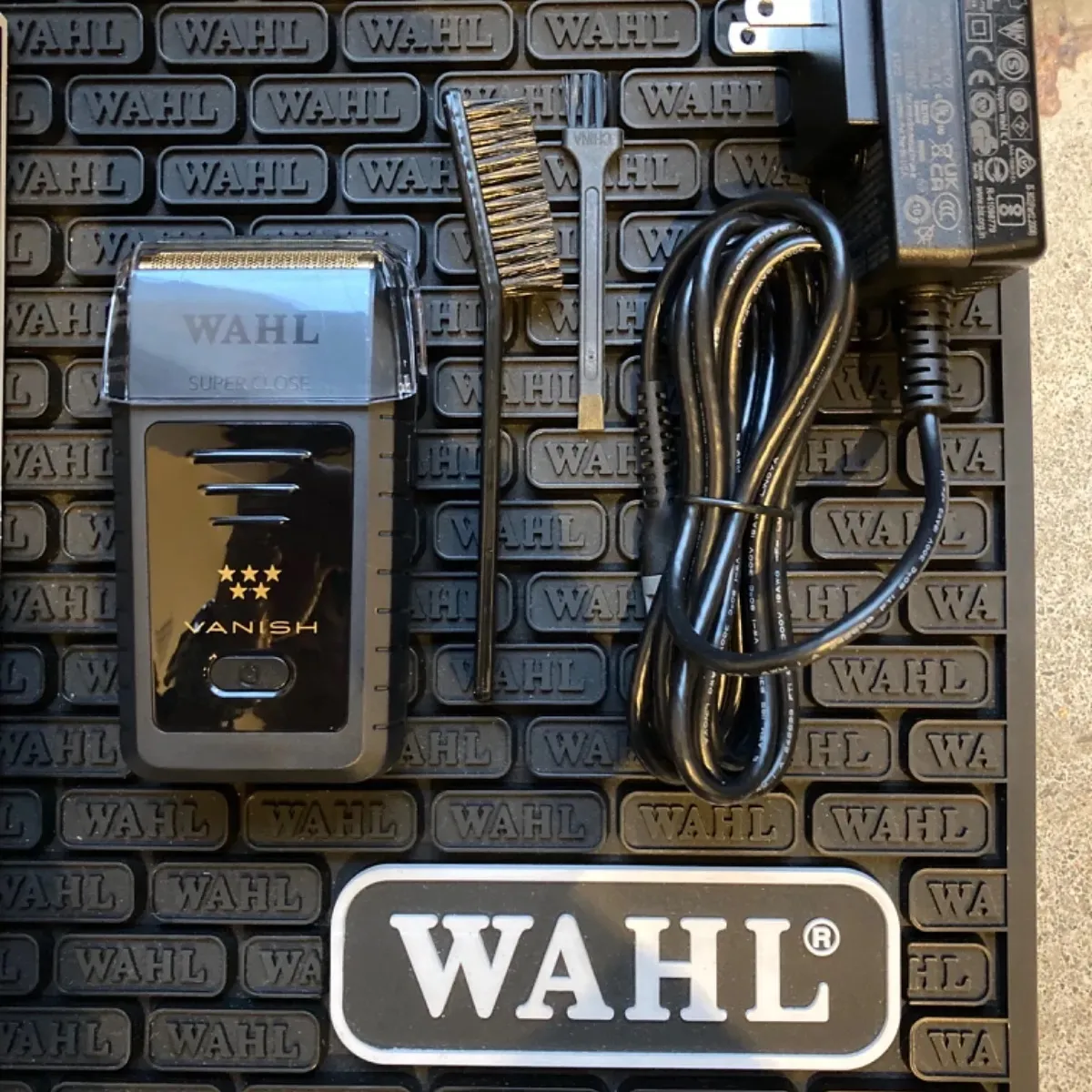 WAHL【日本正規品】バニッシュシェーバー ウォール|mercariメルカリ 