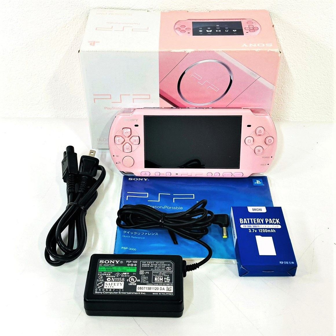 完品 美品』SONY PSP 3000 ピンク 本体 新品バッテリー付属 ソニー