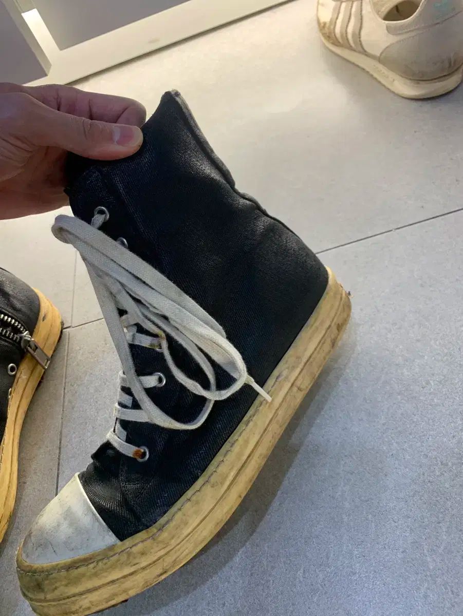 【雷市場（ポンジャン）商品韓国直送】 RICK OWENS(リックオウエンス) Rick Owens DRKSHDW(リックオウエンス ダークシャドウ) スニーカーズ 塔 コンバース