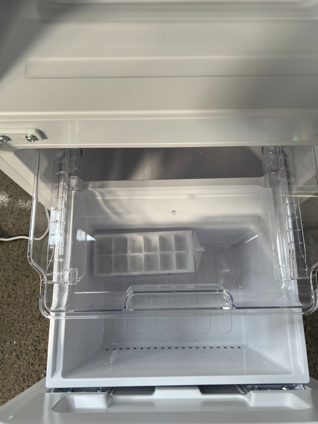 広島県在住の方のみ限定販売、無料配送】SHARP 146L 2ドア冷蔵庫