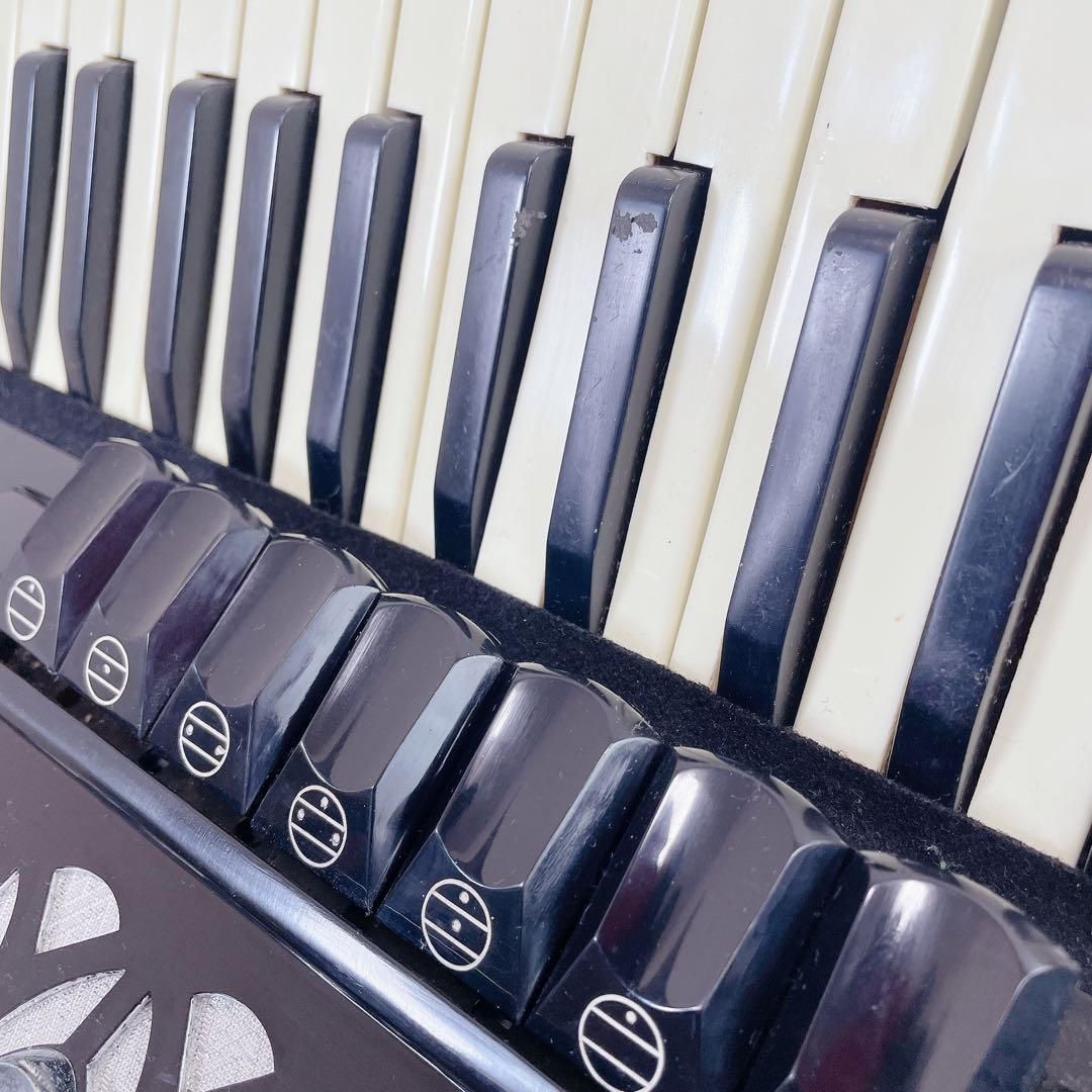 アコーディオン