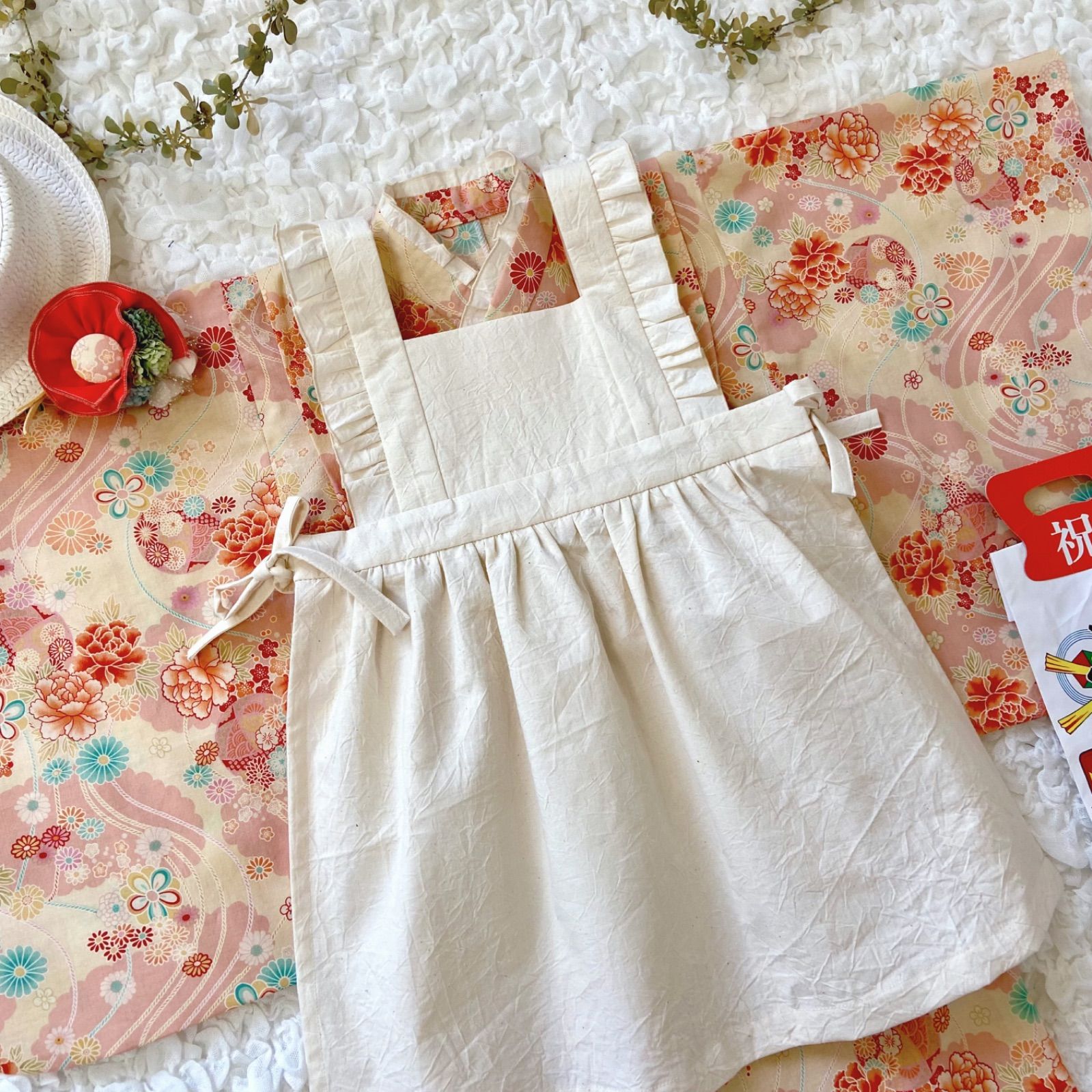 七五三 3歳 女の子 着物＆被布エプロンセット 朱色和柄×生成り