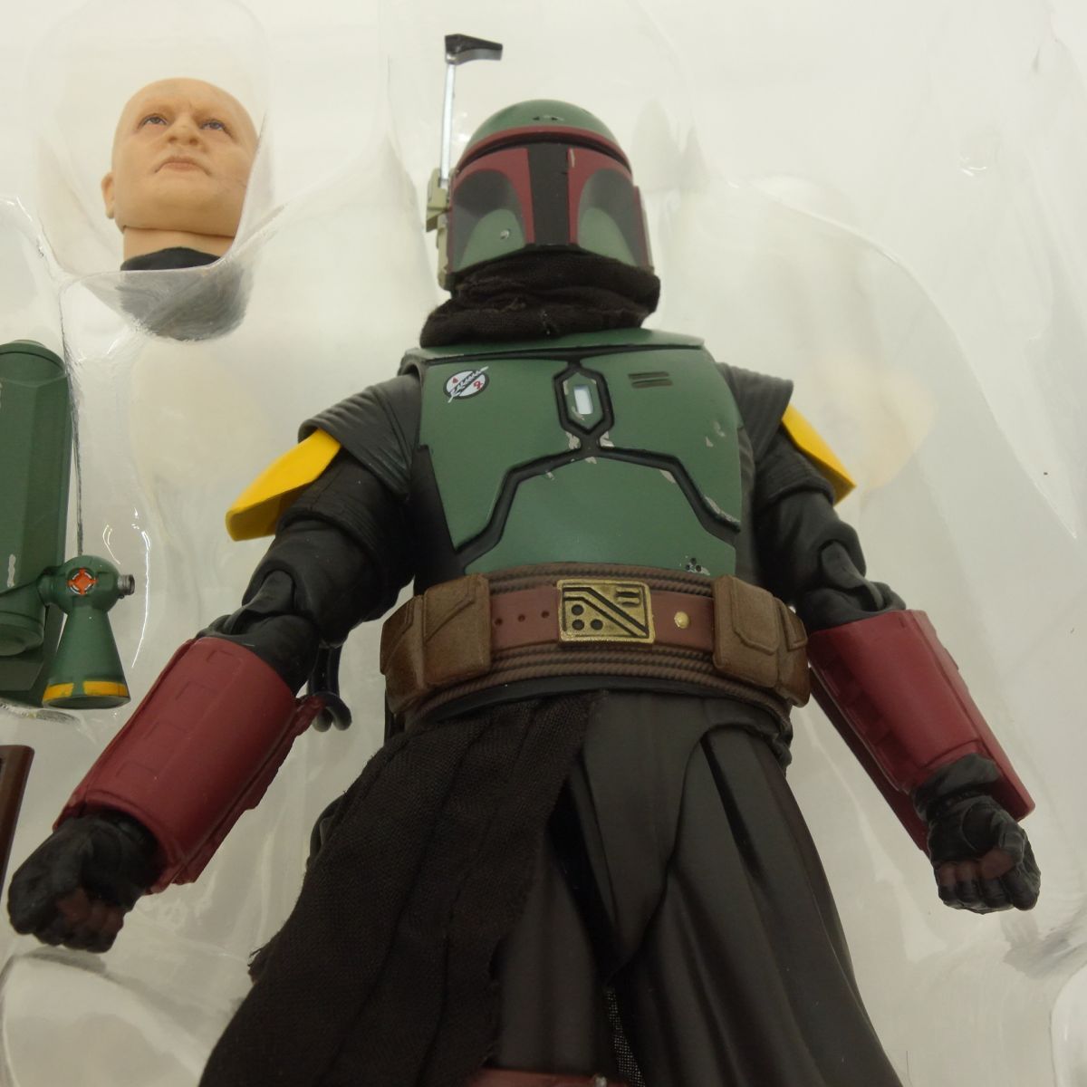 MAFEX　ボバ・フェット (リカバード・アーマー) & 玉座 マンダロリアン』で復活を果たした凄腕の傭兵「ボバ・フェット