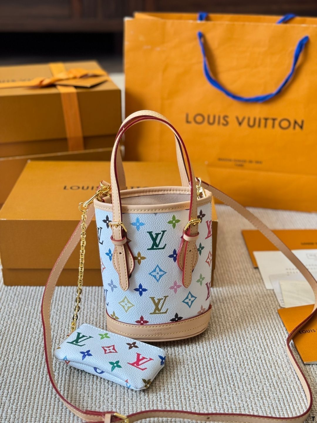 今日特価】LV Mini White Multicolore Bucket Bag - LV ミニ