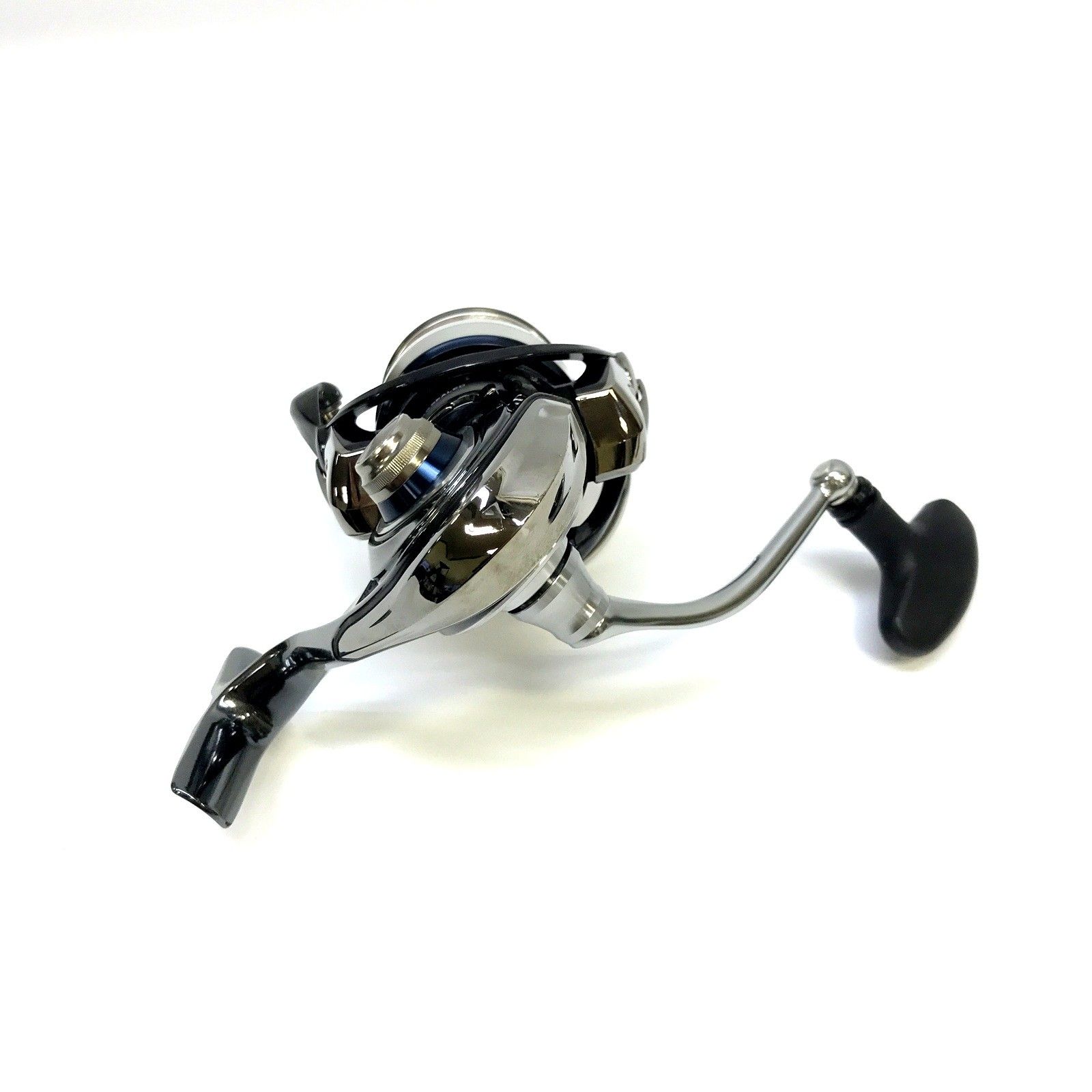 ダイワ(DAIWA) スピニングリール 18 Amazon | ダイワ(DAIWA) スピニングリール(投げ・遠投) 18