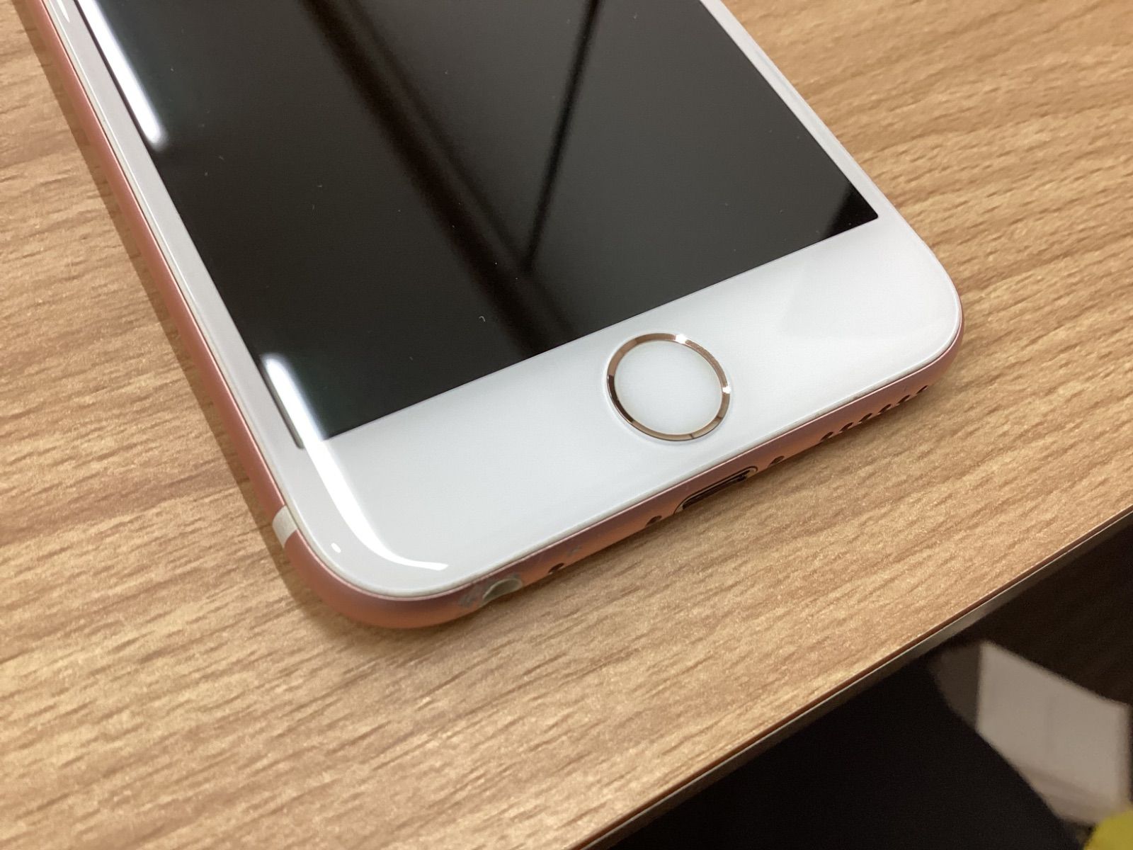 Apple - simフリー　iphone 6ｓ plus 64GB　本体のみ　液晶傷なし Amazon | 【整備済み品】 Apple iPhone 8 Plus 64GB スペース