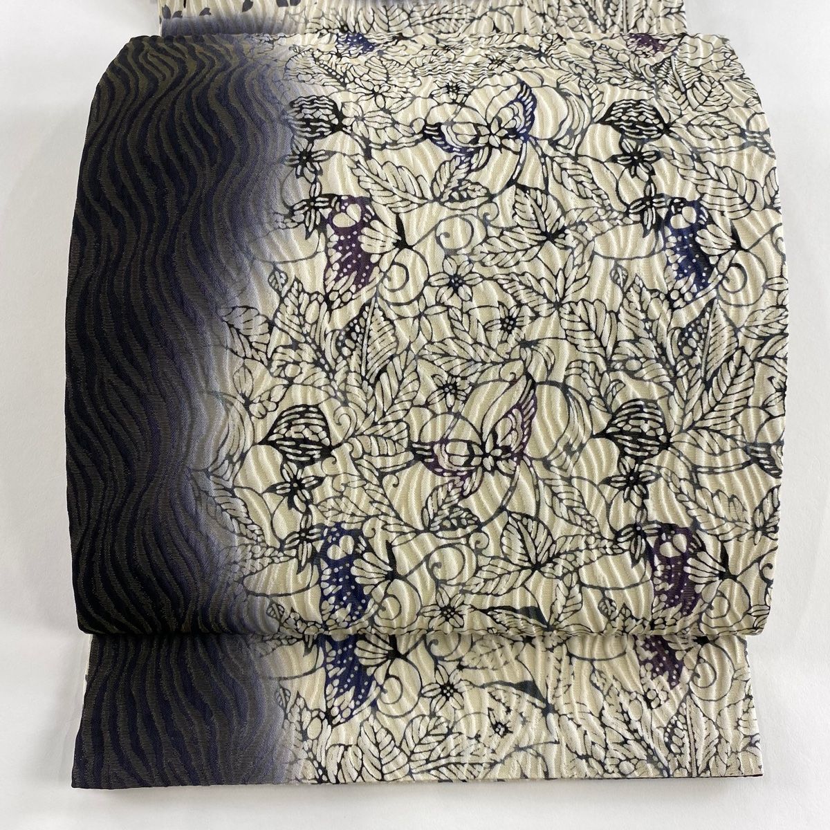 開き名古屋帯 秀品 やまと 蝶 葉柄 金通し ベージュ 正絹