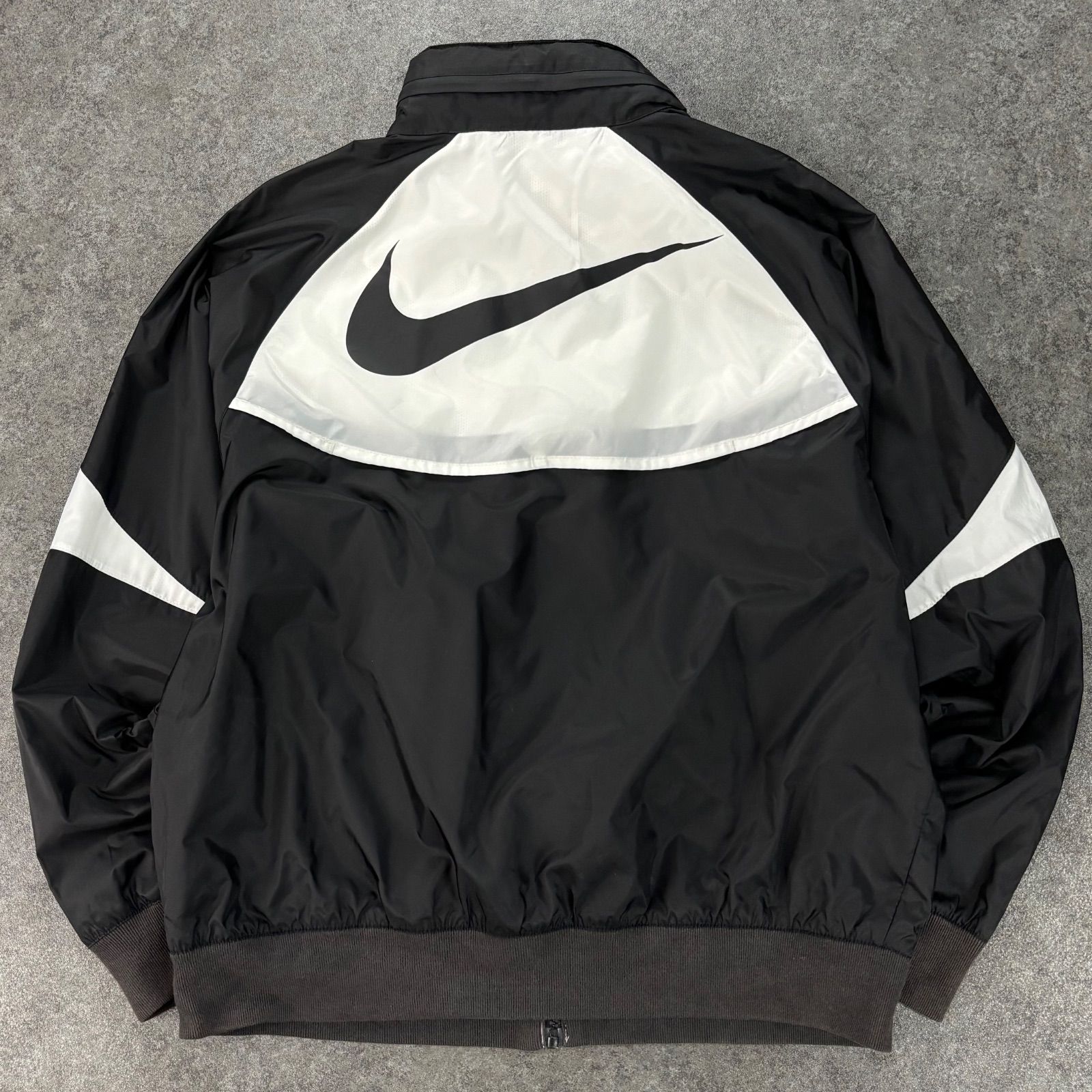 Nike フード付きナイロンジャケット ホワイト/ブラック NIKE ナイキ 