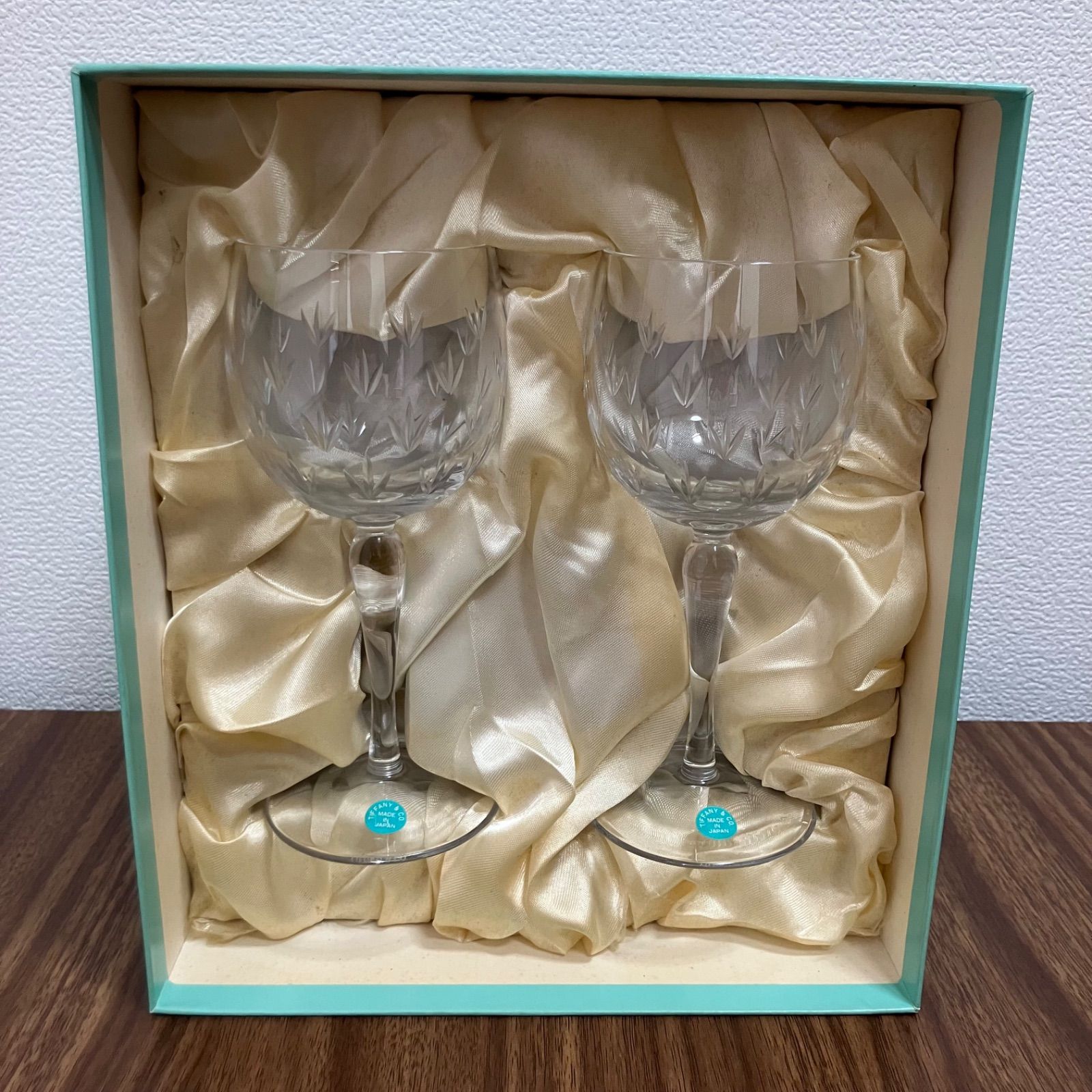 【新品・未使用】ティファニー　TIFFANY & Co ペアワイングラス ☆ 未使用 TIFFANY&Co. ティファニー ペア ワイングラス 切子