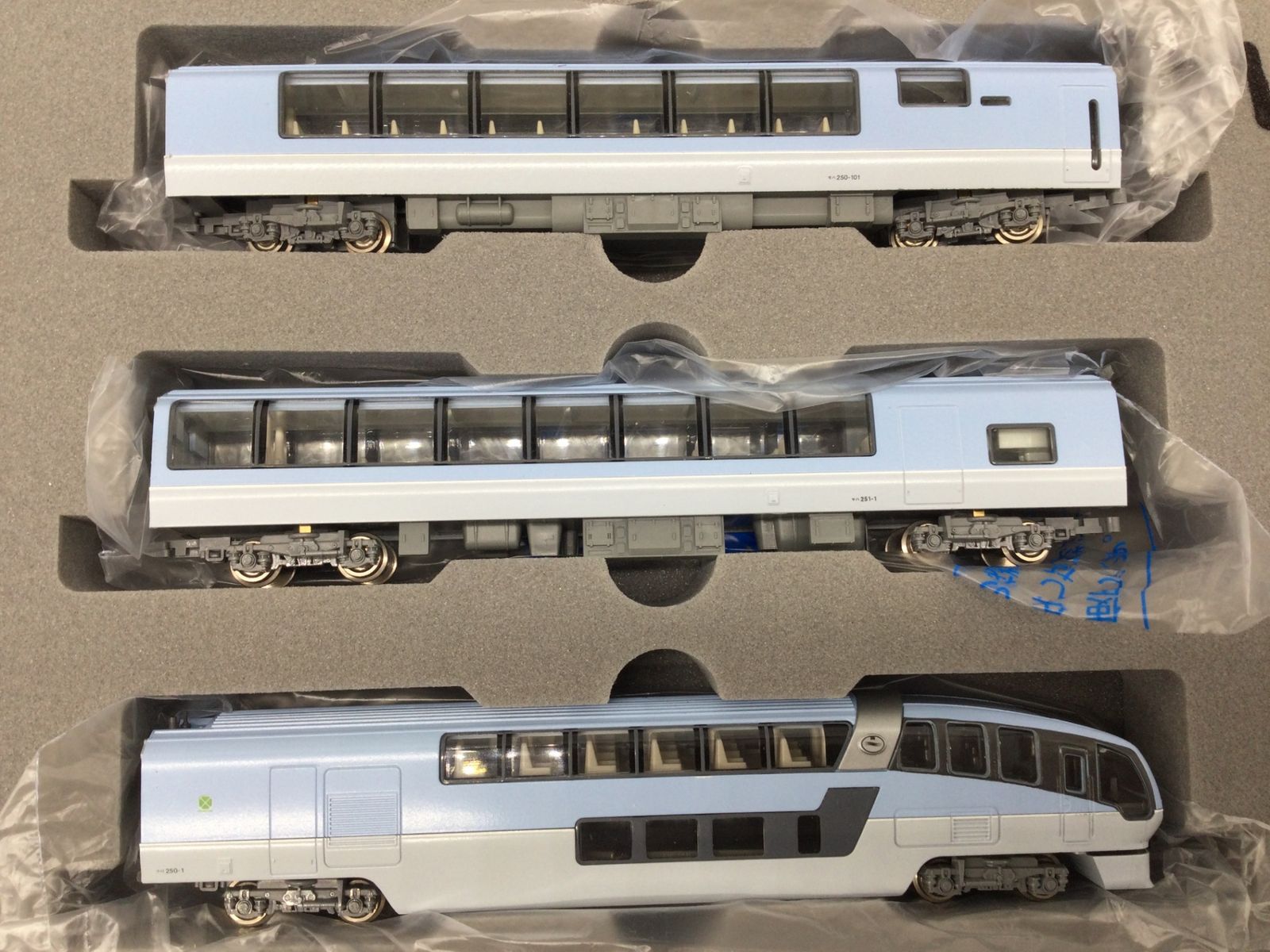特急形電車 ケース違い