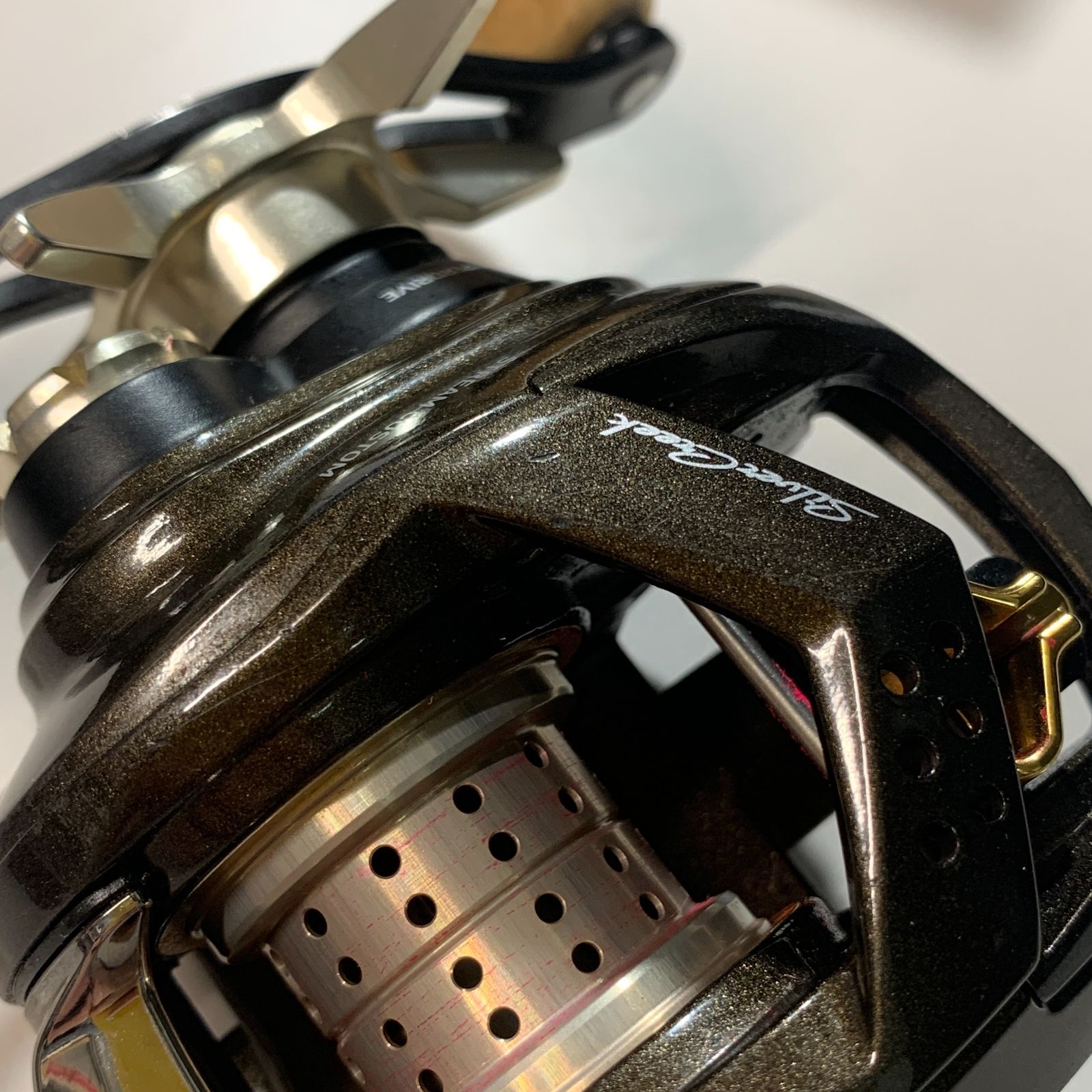  むつ73-102611 ダイワ シルバークリーク AIR TW ストリームカスタム 8.5 L 併売 ベイトリール(ルアー用) リール