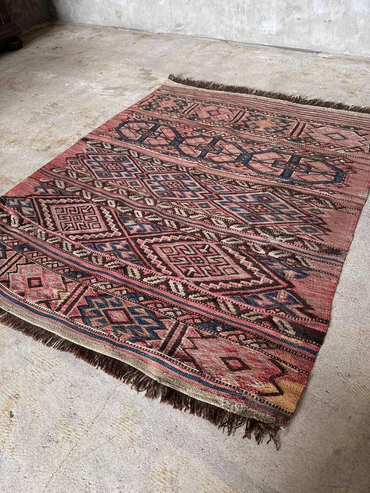 ヴィンテージ キリム ラグ 遊牧民 伝統柄 103㎝×85㎝