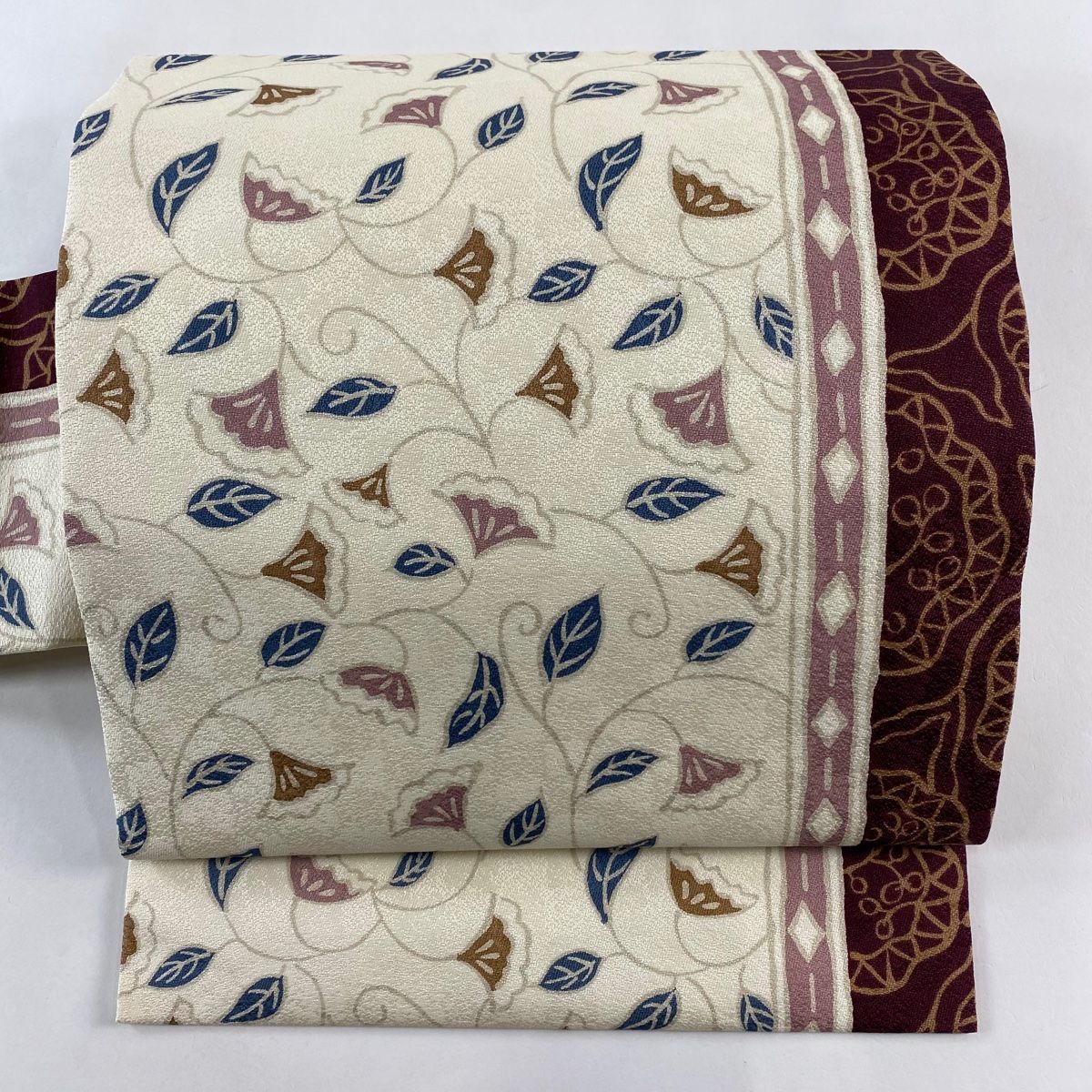 名古屋帯 秀品 草花 幾何学 クリーム 正絹