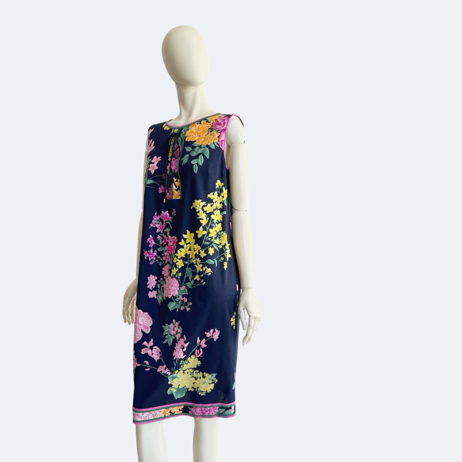 LEONARD FASHION レオナール ワンピース ネイビー 花柄 未使用 - メルカリ