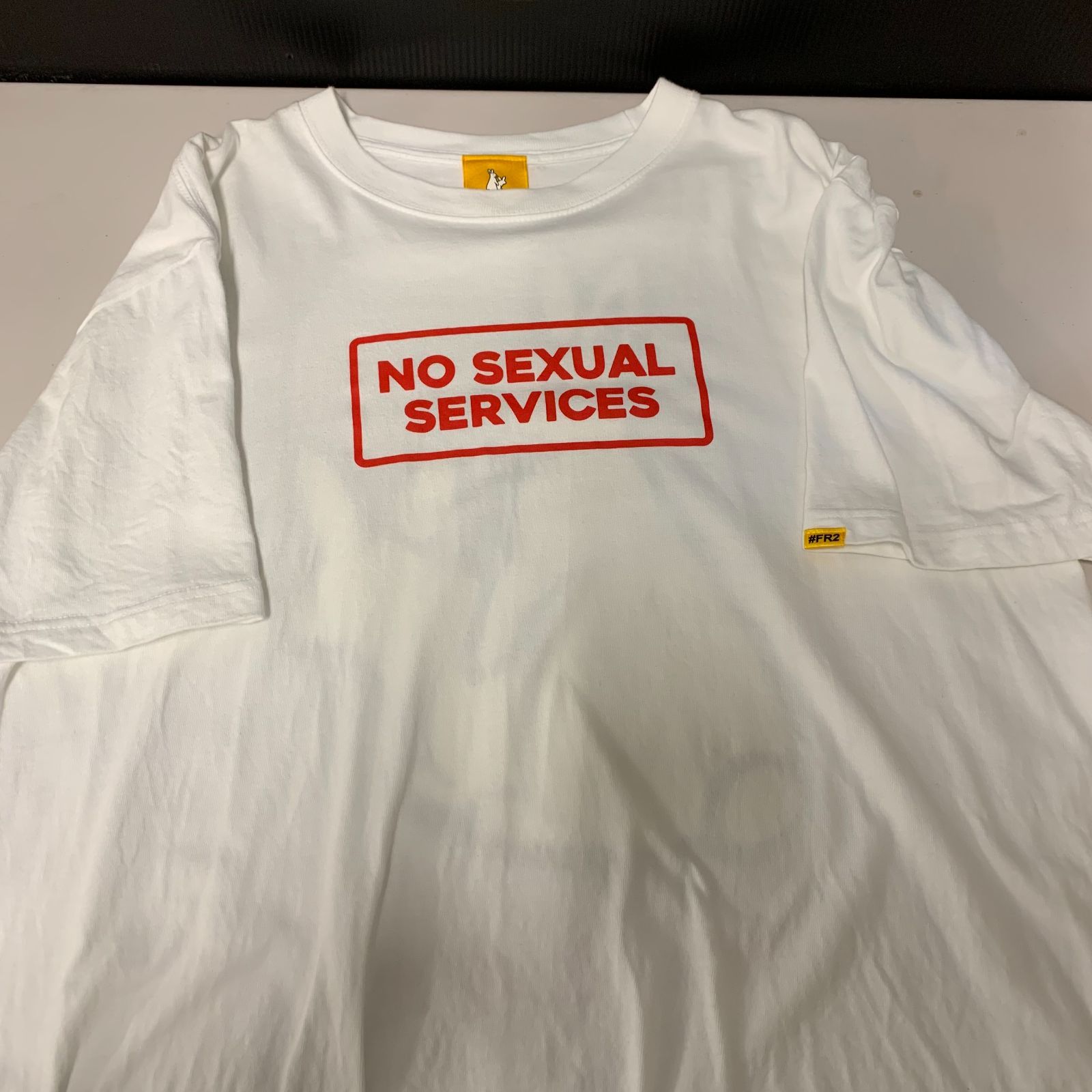 むつ75-1495】FR2 頭狂色情兎 NO SEXUAL SERVICES Rabbits T-shirt 