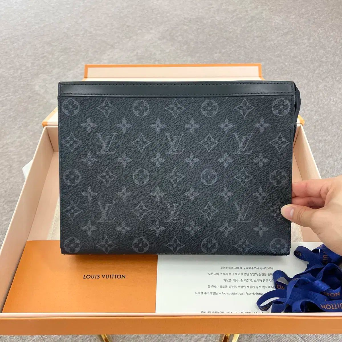 極美品✨ ルイヴィトン モノグラムエクリプス ポシェット クレ ヴォワヤージュ LOUIS VUITTON 限定美品 ルイヴィトン モノグラムエクリプス