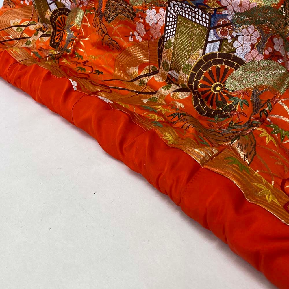 色打掛 正絹 鶴 刺繍 金 打掛 Lサイズ 裄67 花嫁衣裳 婚礼 リサイクル  