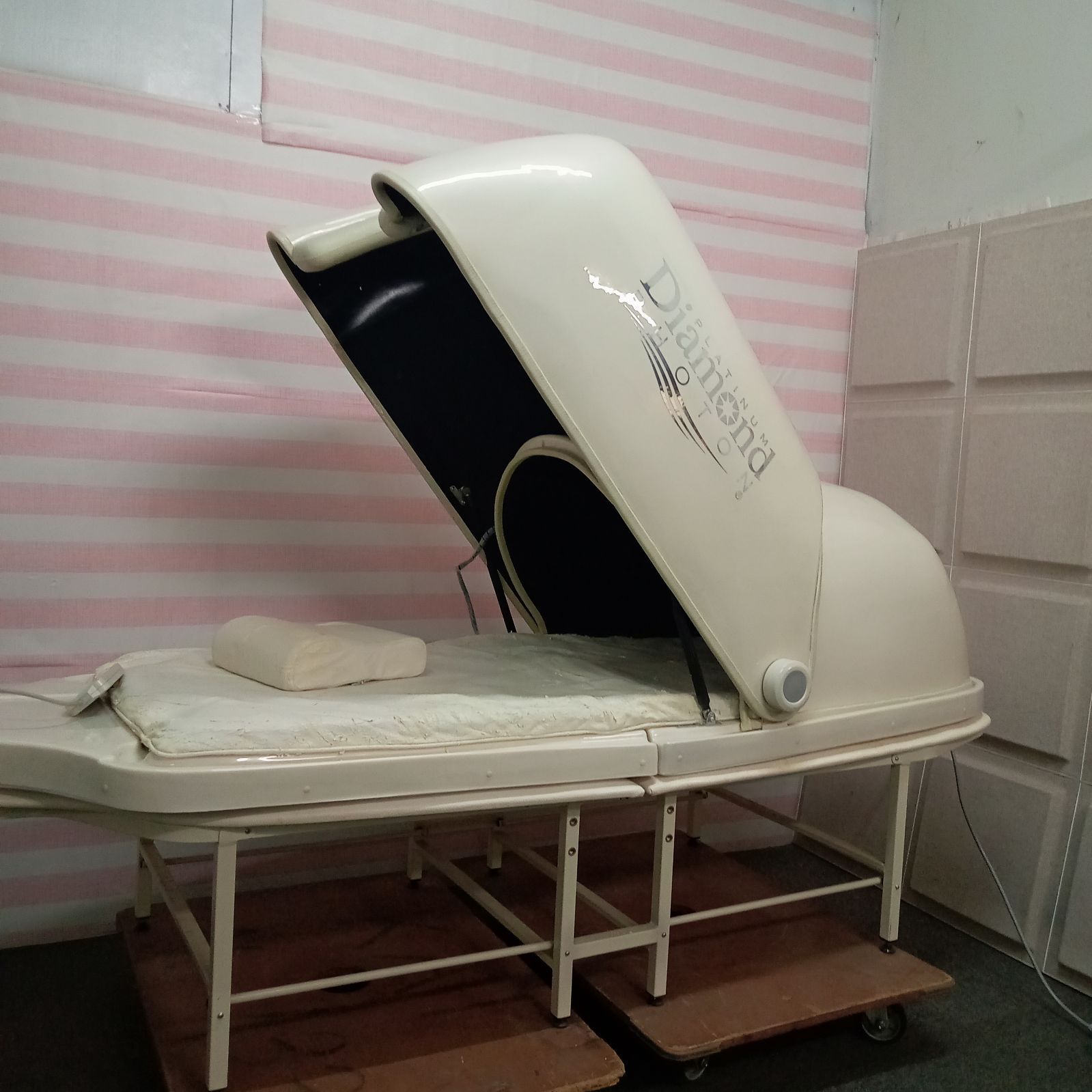 ◯ 株式会社レインボー PLATINUM Diamond PHOTON PDP温熱ドーム