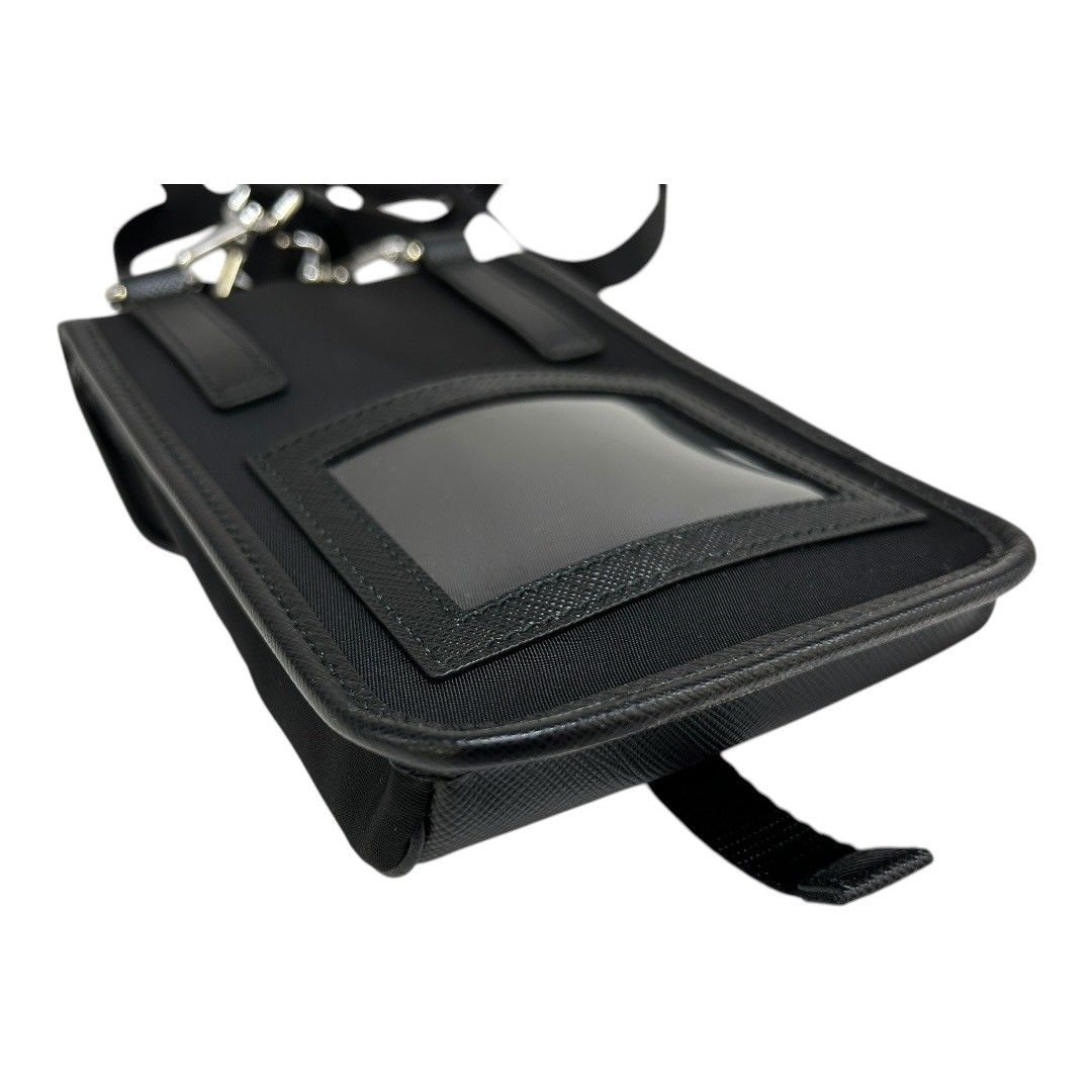 未使用】PRADAショルダーバッグ ポシェット スマホケース 三角 未使用】PRADAショルダーバッグ ポシェット スマホケース 三角