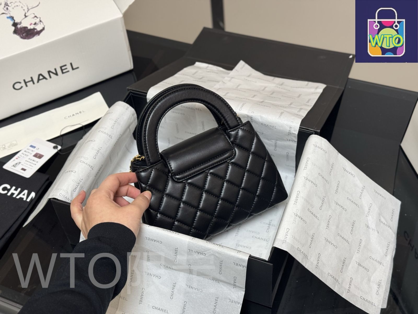 【上品コンパクト☆身軽なお出かけに】 CHANEL ケリーバッグ 店頭には並ばない！レア商品】CHANEL ショルダーバッグ ケリー