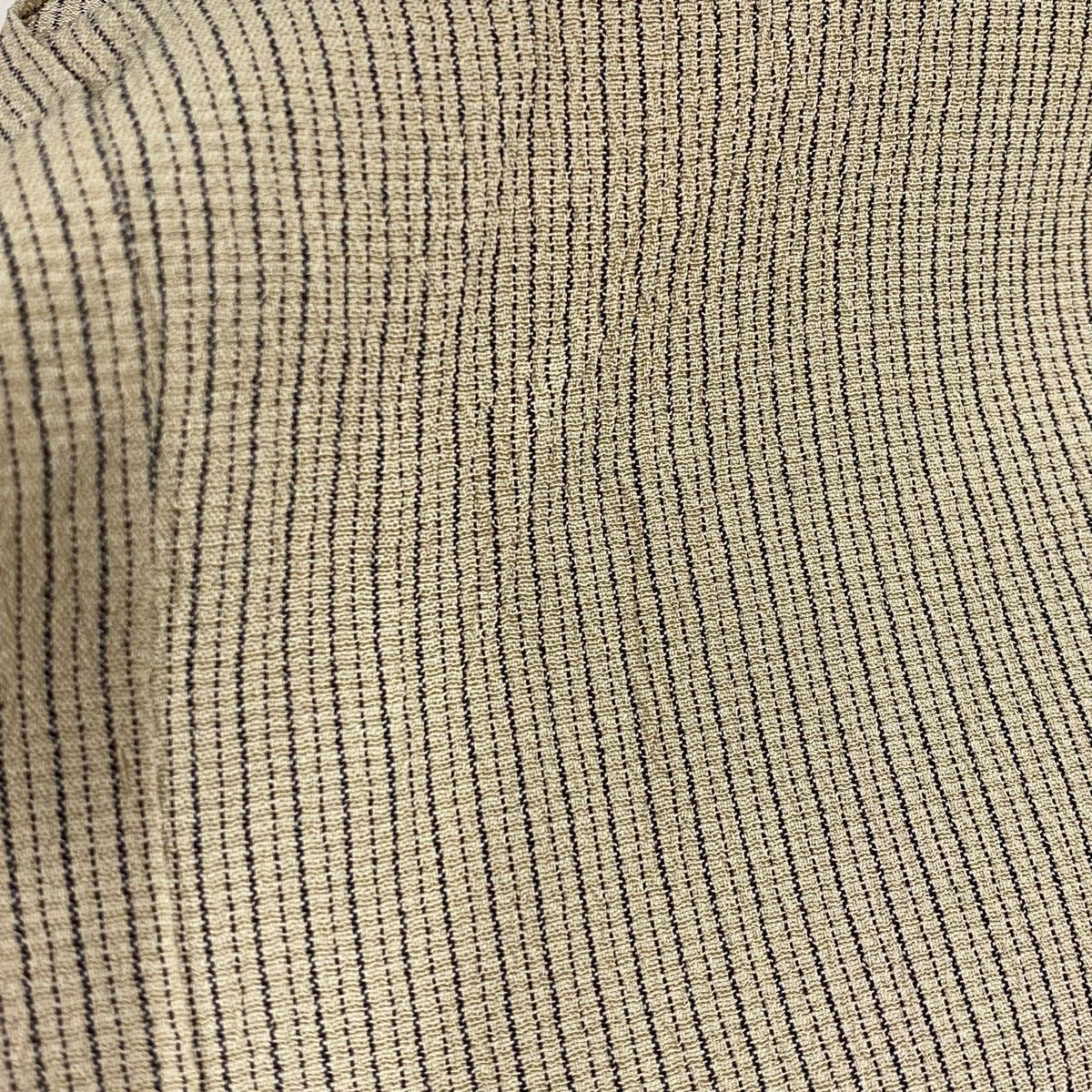 幾何学模様 薄茶色
