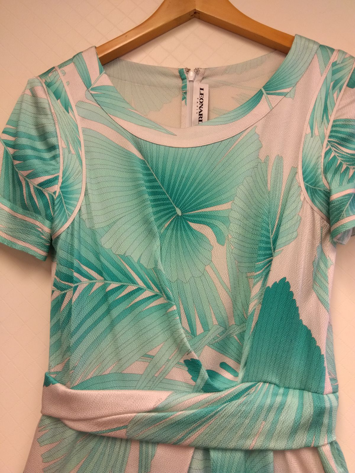 M28 レオナール LEONARD ワンピース 柄物 36サイズ 上品 - メルカリ