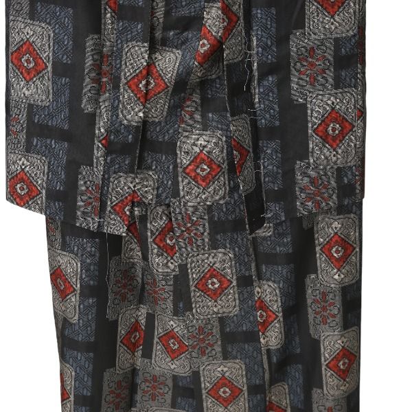 大島 長着 村山 紬 黒地にエンジ角柄 - メルカリ
