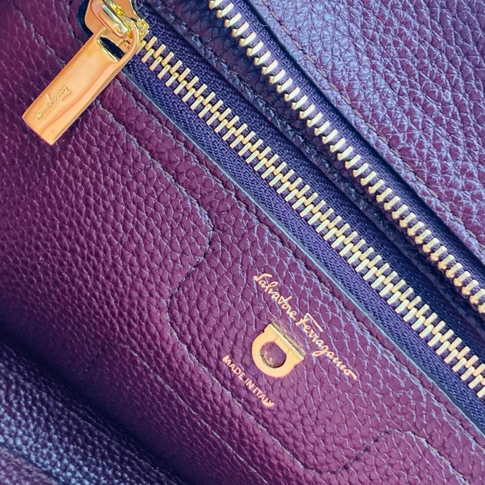 Salvatore Ferragamo サルヴァトーレフェラガモ エイミー ガンチーニ