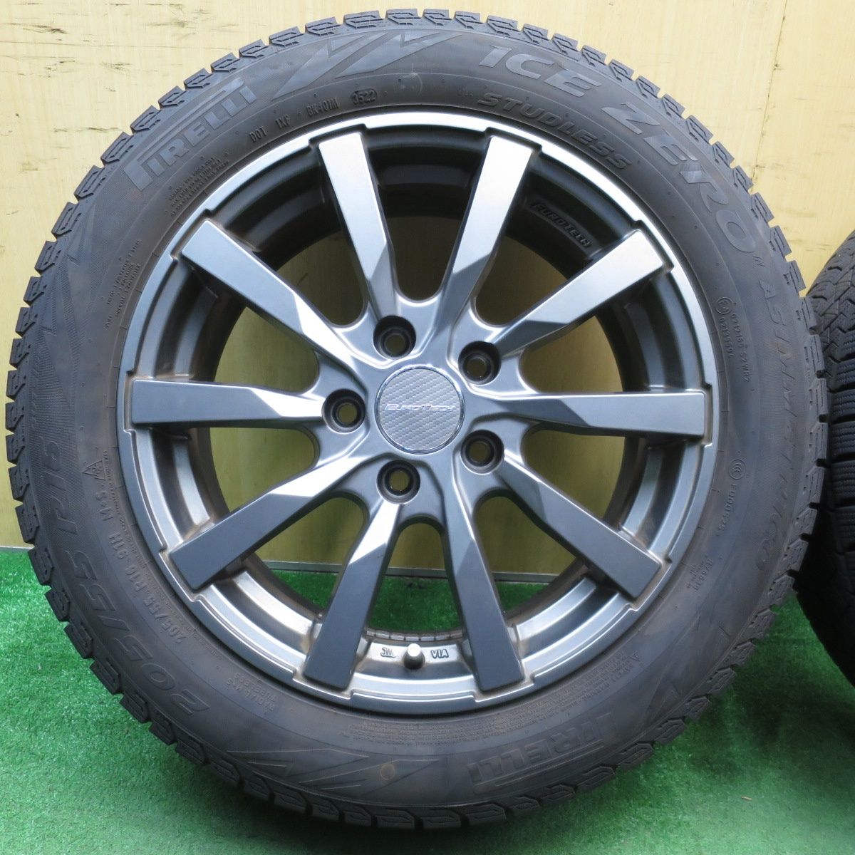 バリ溝!キレイ!9.5分以上☆ワーゲン等 TECMAG 205⁄55R16 バリ バリ溝!キレイ!9.5分以上☆ワーゲン等 TECMAG 205⁄55R16 バリ