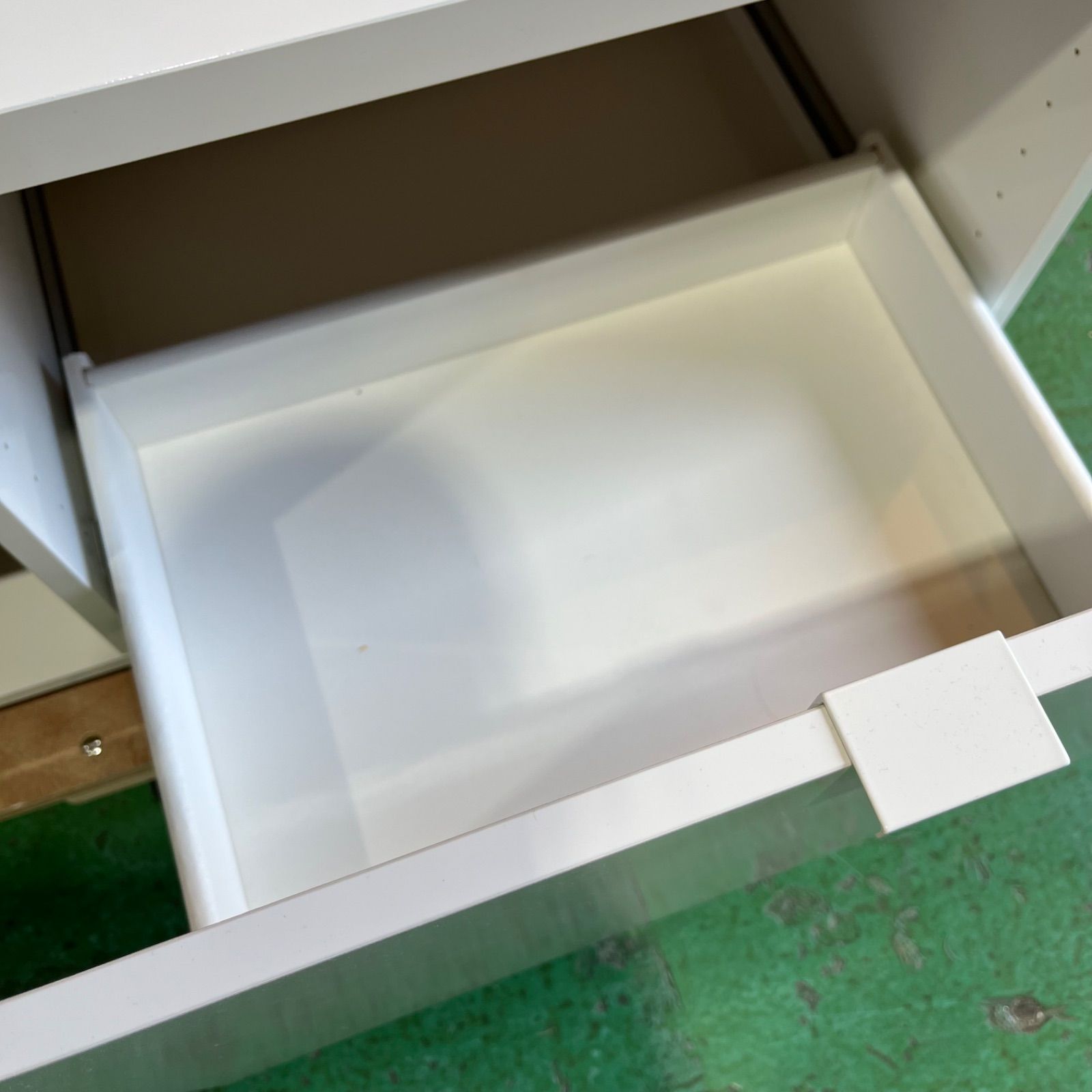 IKEA イケア テレビ台 テレビボード 収納付き ホワイト 白 倉庫前 価格 配送ご相談下さい MARWIL-DEMENAGEMENTS_CH