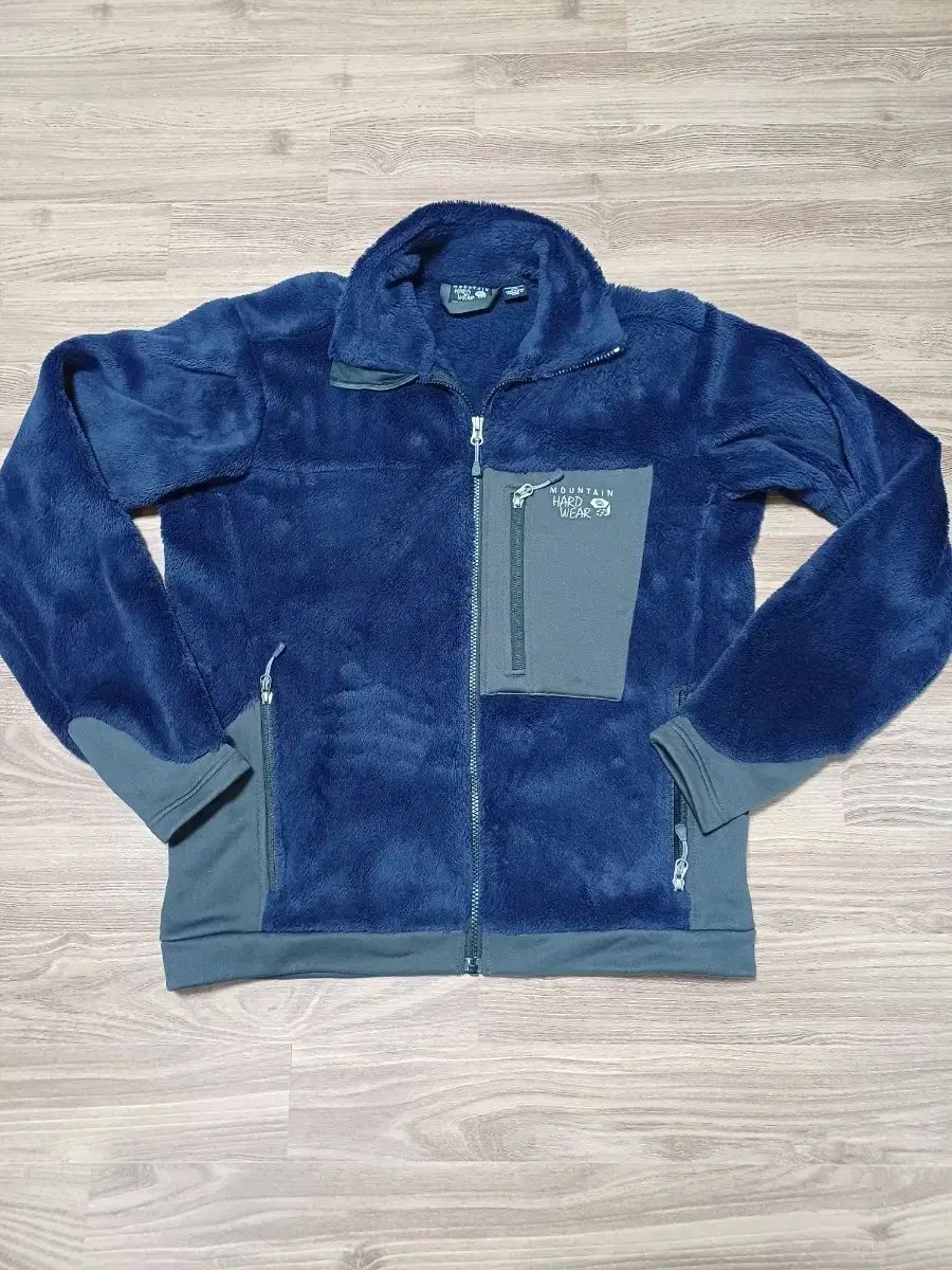 Mountain Hardwear マウンテンハードウェア