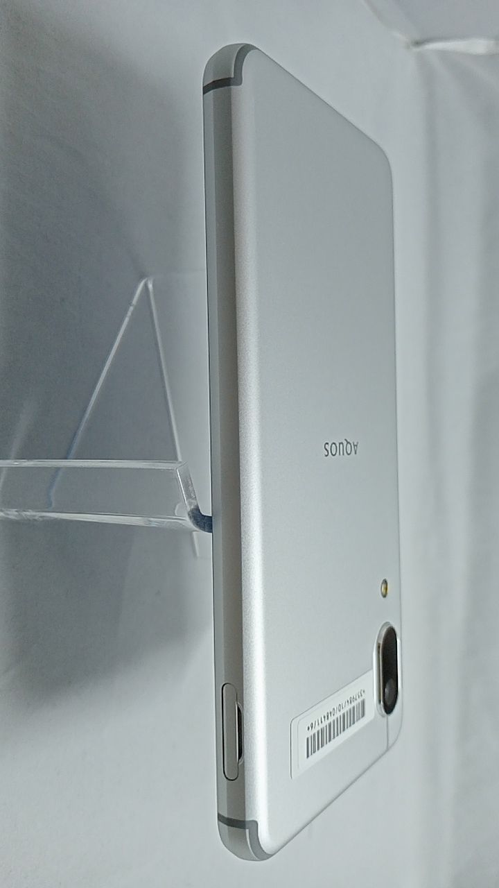 美品！ AQUOS sense3 basic 本体 シルバー SIMフリー 箱 充電器