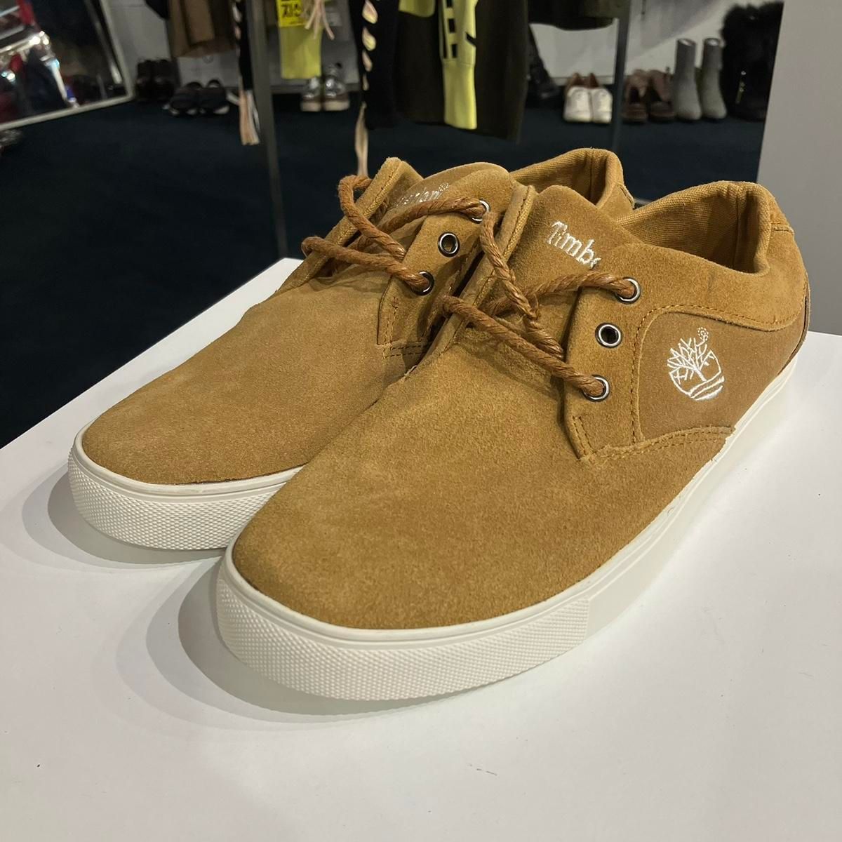 【雷市場（ポンジャン）商品韓国直送】255 Timberland(ティンバーランド) スエード スニーカーズ