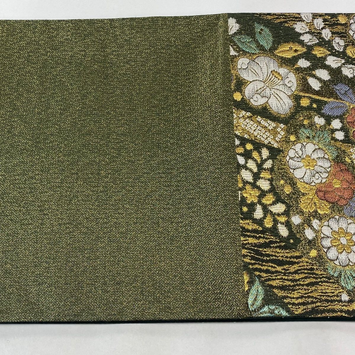 袋帯 美品 名品 やまと 椿 桜 箔 茶緑色 六通 正絹 【中古