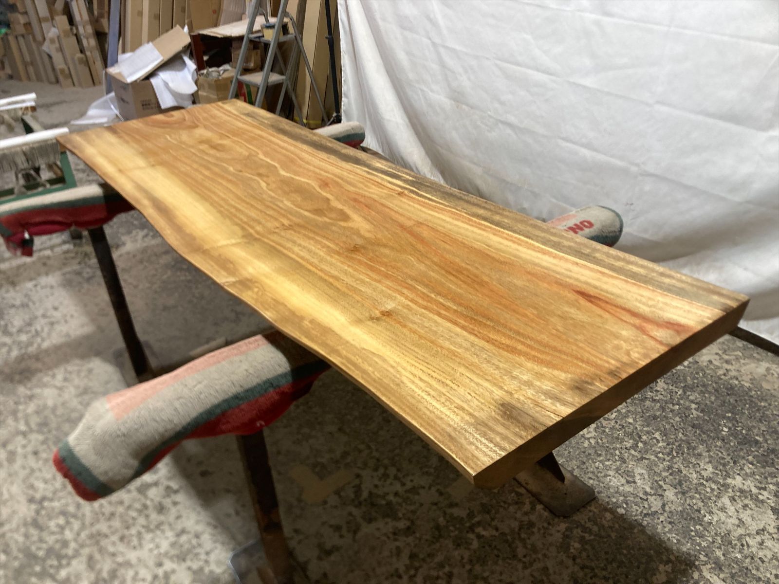 一枚板無垢材 2020x600-550x49mm